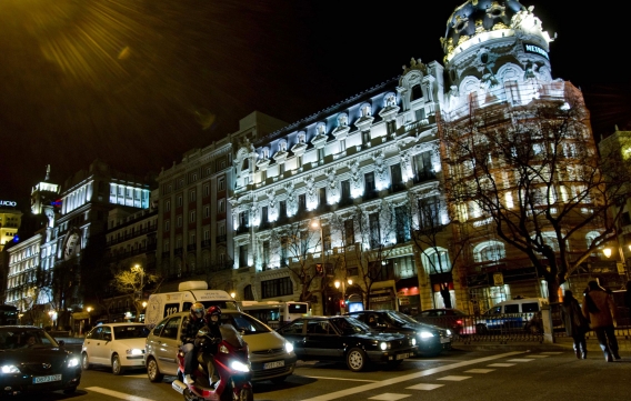 Acceda a información detallada y comparativa sobre el consumo de carburante y las características de los coches nuevos puestos a la venta en España. 