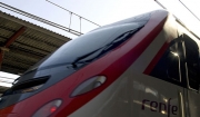 Renfe y el IDAE buscarán mejoras en eficiencia energética, uso de energías renovables y reducción de emisiones
